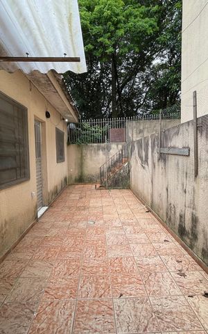 Casa para alugar com 40m², 1 quarto e sem vaga Casa para alugar com 40m², 1 quarto e sem vagaQuintal