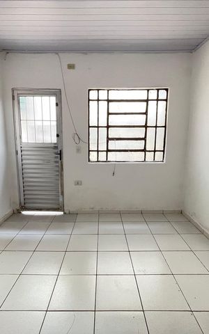 Casa para alugar com 40m², 1 quarto e sem vaga Casa para alugar com 40m², 1 quarto e sem vagaSala