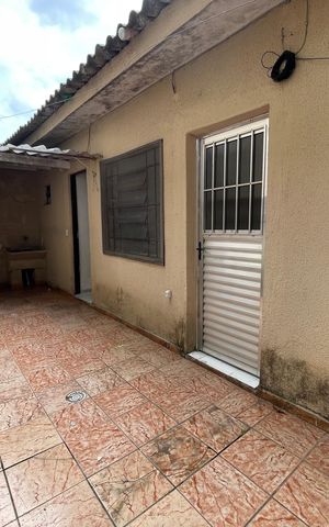 Casa para alugar com 40m², 1 quarto e sem vaga Casa para alugar com 40m², 1 quarto e sem vagaQuintal