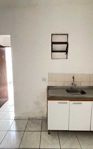 Casa para alugar com 40m², 1 quarto e sem vaga Casa para alugar com 40m², 1 quarto e sem vagaCozinha
