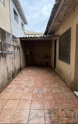 Casa para alugar com 40m², 1 quarto e sem vaga Casa para alugar com 40m², 1 quarto e sem vagaQuintal