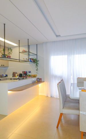 Casa à venda com 203m², 3 quartos e 2 vagas Casa à venda com 203m², 3 quartos e 2 vagasSala