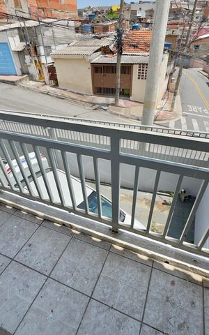 Casa para alugar com 80m², 2 quartos e 2 vagas Casa para alugar com 80m², 2 quartos e 2 vagasSacada quarto 2