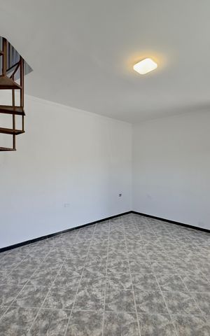 Casa para alugar com 80m², 2 quartos e 2 vagas Casa para alugar com 80m², 2 quartos e 2 vagasSala