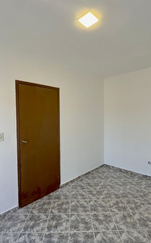 Casa para alugar com 80m², 2 quartos e 2 vagas Casa para alugar com 80m², 2 quartos e 2 vagasQuarto 1