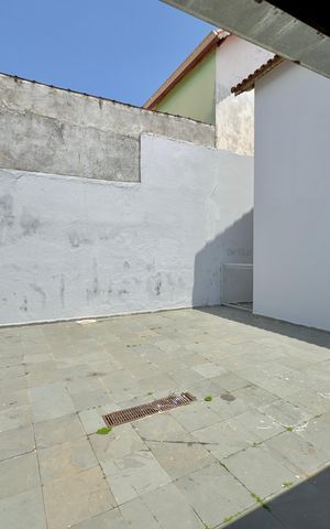 Casa para alugar com 80m², 2 quartos e 2 vagas Casa para alugar com 80m², 2 quartos e 2 vagasÁrea de Serviço