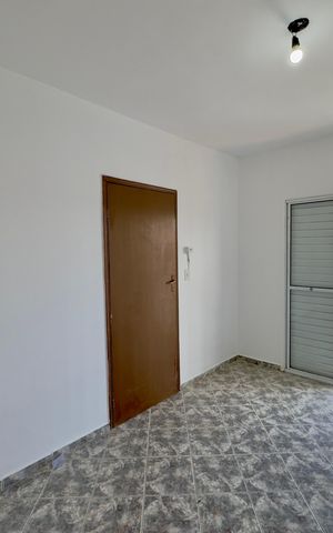 Casa para alugar com 80m², 2 quartos e 2 vagas Casa para alugar com 80m², 2 quartos e 2 vagasQuarto 2