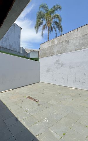 Casa para alugar com 80m², 2 quartos e 2 vagas Casa para alugar com 80m², 2 quartos e 2 vagasÁrea de Serviço