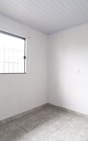 Casa para alugar com 90m², 2 quartos e 2 vagasQuarto 1