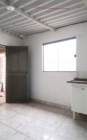 Casa para alugar com 90m², 2 quartos e 2 vagasCozinha