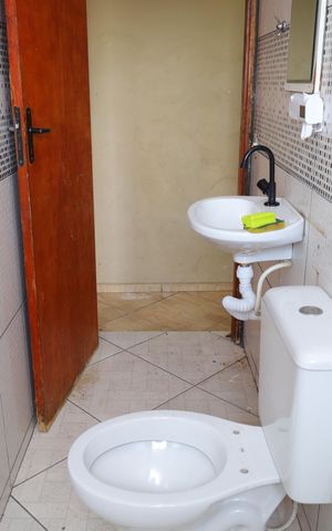 Casa para alugar com 50m², 2 quartos e sem vagaBanheiro