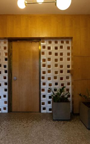Apartamento à venda com 79m², 1 quarto e sem vaga Apartamento à venda com 79m², 1 quarto e sem vagaHall social