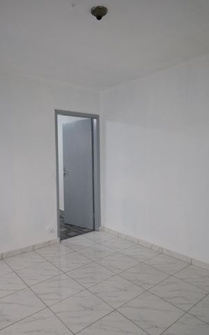 Casa para alugar com 48m², 1 quarto e 1 vagaSala