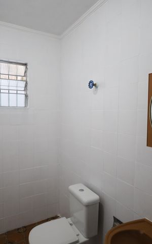 Casa para alugar com 48m², 1 quarto e 1 vagaBanheiro