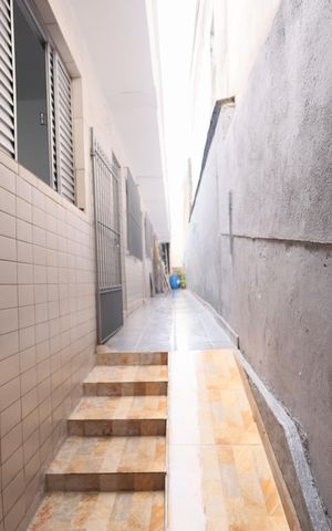 Casa para alugar com 48m², 1 quarto e 1 vagaÁrea de Serviço