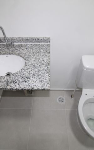 Apartamento para alugar com 50m², 2 quartos e sem vagaBanheiro