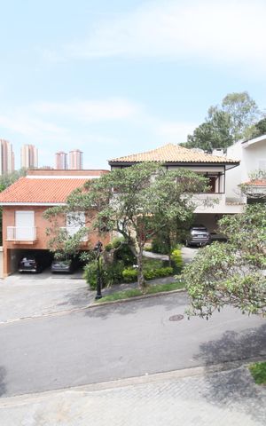 Casa à venda com 394m², 4 quartos e 4 vagasVista da Varanda do Quarto 2