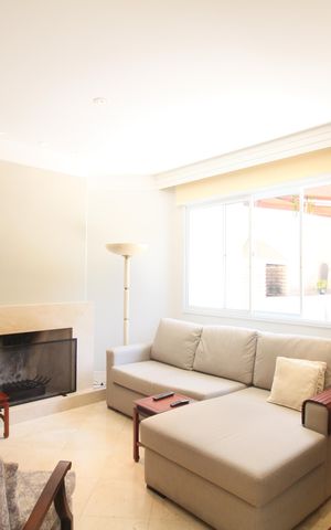 Casa à venda com 394m², 4 quartos e 4 vagasSala de TV