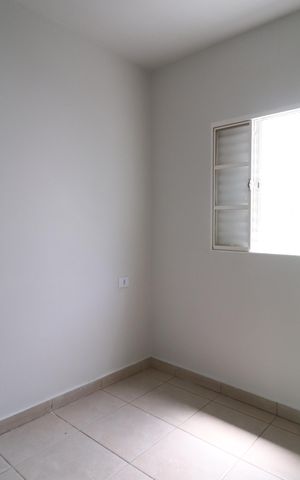 Casa para alugar com 130m², 2 quartos e 2 vagasSala