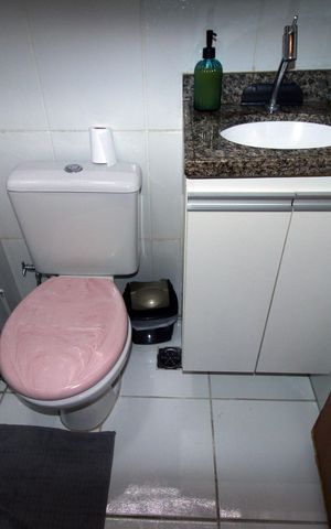 Apartamento à venda com 48m², 2 quartos e 1 vagaBanheiro Social