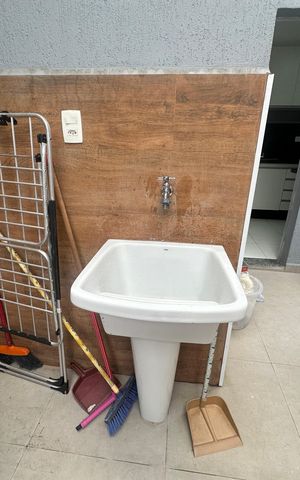 Casa para alugar com 25m², 1 quarto e sem vaga Casa para alugar com 25m², 1 quarto e sem vagaÁrea de Serviço