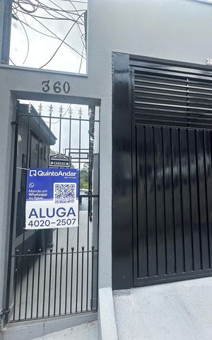 Casa para alugar com 25m², 1 quarto e sem vaga Casa para alugar com 25m², 1 quarto e sem vagaFachada
