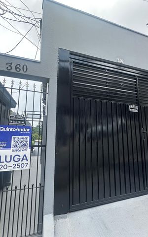 Casa para alugar com 25m², 1 quarto e sem vaga Casa para alugar com 25m², 1 quarto e sem vagaFachada