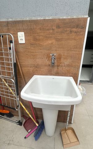 Casa para alugar com 25m², 1 quarto e sem vaga Casa para alugar com 25m², 1 quarto e sem vagaÁrea de Serviço