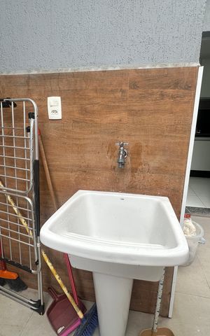 Casa para alugar com 25m², 1 quarto e sem vaga Casa para alugar com 25m², 1 quarto e sem vagaÁrea de Serviço