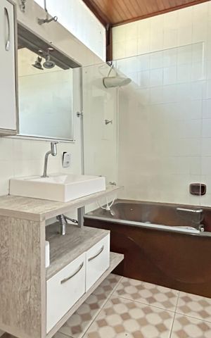 Casa para alugar com 300m², 4 quartos e 2 vagas Casa para alugar com 300m², 4 quartos e 2 vagasBanheiro suíte