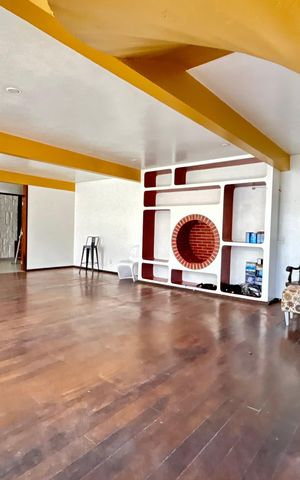 Casa para alugar com 300m², 4 quartos e 2 vagas Casa para alugar com 300m², 4 quartos e 2 vagasSala