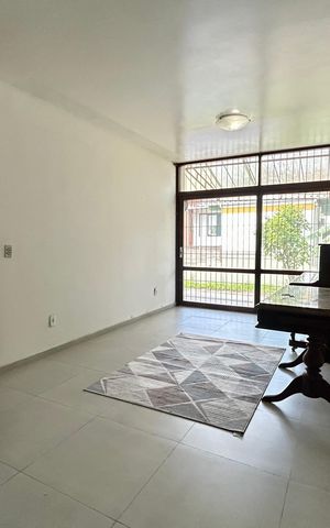 Casa para alugar com 300m², 4 quartos e 2 vagas Casa para alugar com 300m², 4 quartos e 2 vagasSala 2