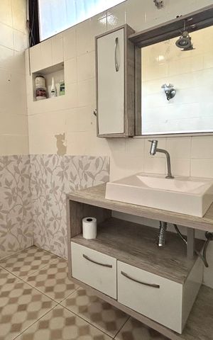 Casa para alugar com 300m², 4 quartos e 2 vagas Casa para alugar com 300m², 4 quartos e 2 vagasBanheiro suíte