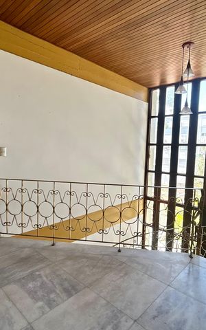 Casa para alugar com 300m², 4 quartos e 2 vagas Casa para alugar com 300m², 4 quartos e 2 vagasHall de entrada