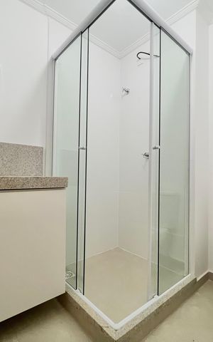 Apartamento para alugar com 54m², 2 quartos e 1 vaga Apartamento para alugar com 54m², 2 quartos e 1 vagaBanheiro Corredor