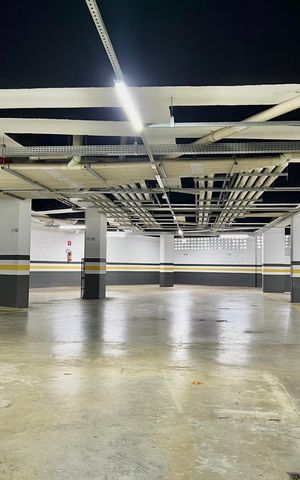 Apartamento para alugar com 54m², 2 quartos e 1 vaga Apartamento para alugar com 54m², 2 quartos e 1 vagaÁrea comum - Garagem