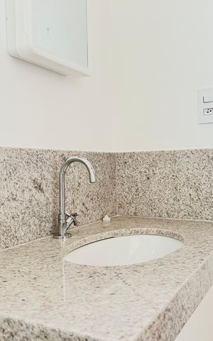 Apartamento para alugar com 54m², 2 quartos e 1 vaga Apartamento para alugar com 54m², 2 quartos e 1 vagaBanheiro da Suíte