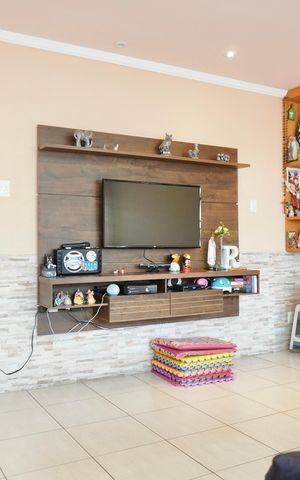 Casa à venda com 270m², 5 quartos e 10 vagas Casa à venda com 270m², 5 quartos e 10 vagasSala