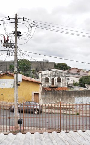 Casa à venda com 270m², 5 quartos e 10 vagas Casa à venda com 270m², 5 quartos e 10 vagasSuíte - vista da varanda