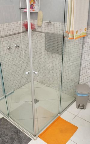 Casa à venda com 270m², 5 quartos e 10 vagas Casa à venda com 270m², 5 quartos e 10 vagasBanheiro Social 2