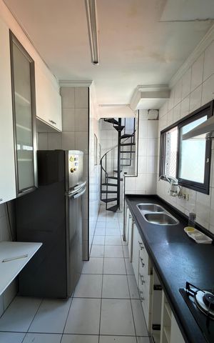 Apartamento para alugar com 150m², 3 quartos e 2 vagas Apartamento para alugar com 150m², 3 quartos e 2 vagasCozinha