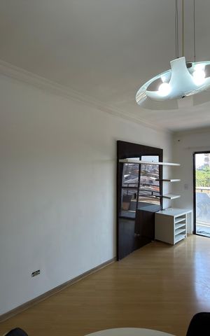 Apartamento para alugar com 150m², 3 quartos e 2 vagas Apartamento para alugar com 150m², 3 quartos e 2 vagasSala