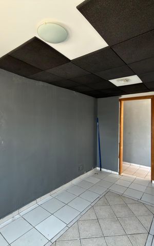 Apartamento para alugar com 150m², 3 quartos e 2 vagas Apartamento para alugar com 150m², 3 quartos e 2 vagasQuarto de Serviço
