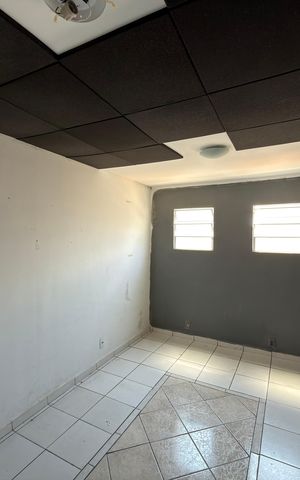 Apartamento para alugar com 150m², 3 quartos e 2 vagas Apartamento para alugar com 150m², 3 quartos e 2 vagasQuarto de Serviço