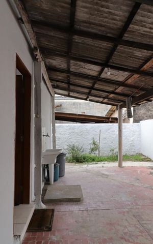 Casa para alugar com 85m², 2 quartos e 1 vagaQuintal