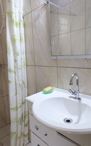 Casa para alugar com 85m², 2 quartos e 1 vagaBanheiro