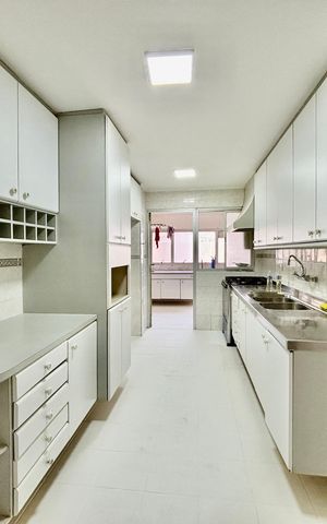 Apartamento para alugar com 178m², 4 quartos e 2 vagasCozinha 