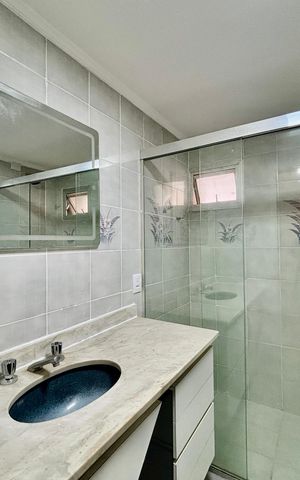 Apartamento para alugar com 178m², 4 quartos e 2 vagasBanheiro 