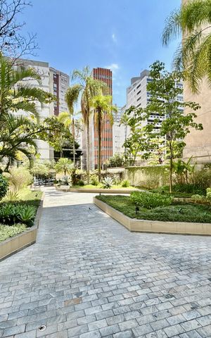 Apartamento para alugar com 178m², 4 quartos e 2 vagasEntrada 
