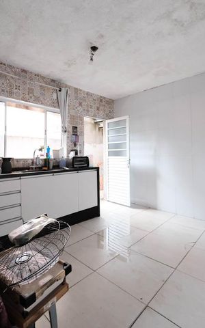 Casa para alugar com 320m², 4 quartos e 1 vagaCozinha